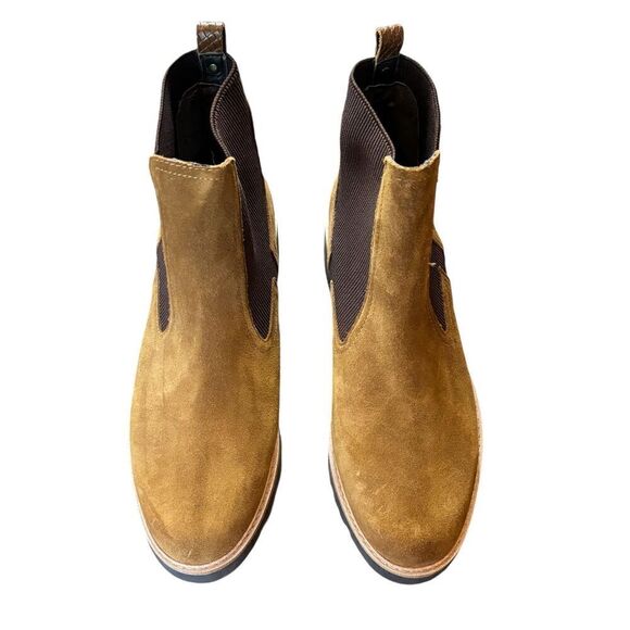 Donald J Pliner Suede Chelsea Ankle Boot in Tan NWOB Size 8 1/2 - Picture 2 of 8